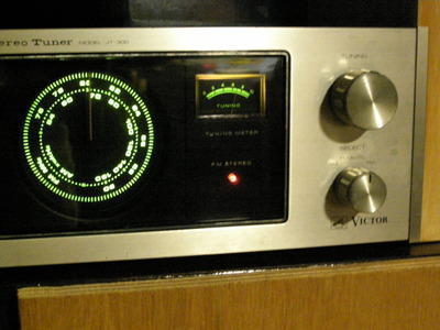 ★VICTOR T-F33 FM/AMシンセサイザーチューナー。 VICTOR T-X7の仕様 ビクター
